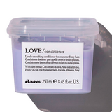 LOVE SMOOTHING CONDITIONER - ESSENTIAL HAIRCARE DAVINES