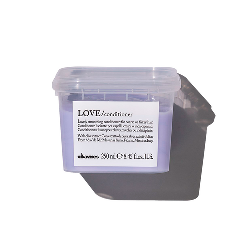 LOVE SMOOTHING CONDITIONER - ESSENTIAL HAIRCARE DAVINES